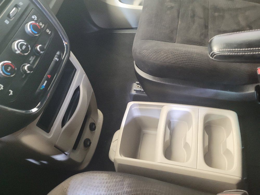 Used 2014 Dodge Grand Caravan SE FWD image 26