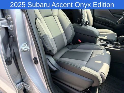 Used 2025 Subaru Ascent Onyx Edition w/ Onyx Package AWD/4WD image 24