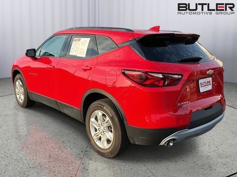 Used 2021 Chevrolet Blazer LT FWD image 4