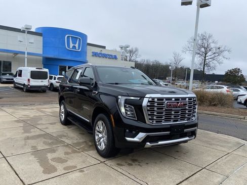 Used 2025 GMC Yukon Denali image 2