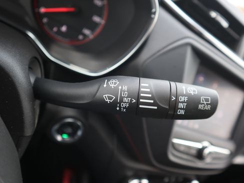 Used 2023 Chevrolet TrailBlazer RS image 17