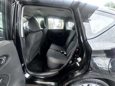 Used 2016 Nissan Versa Note S Plus image 11