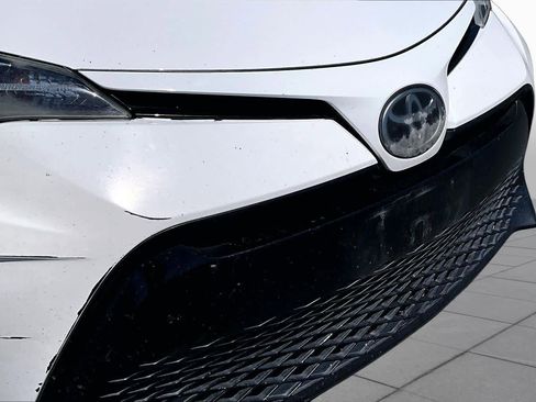 Used 2017 Toyota Corolla SE w/ Carpet Mat Package (TMS) FWD image 29