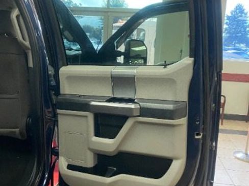 Used 2020 Ford F350 XLT w/ XLT Premium Package image 15