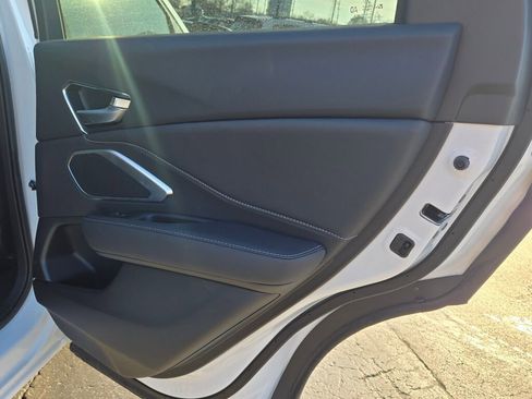 Certified 2025 Acura RDX SH-AWD image 12