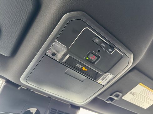 New 2025 Toyota Tacoma TRD Off-Road image 18