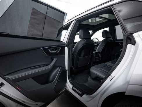 New 2026 Audi Q8 Premium Plus image 16