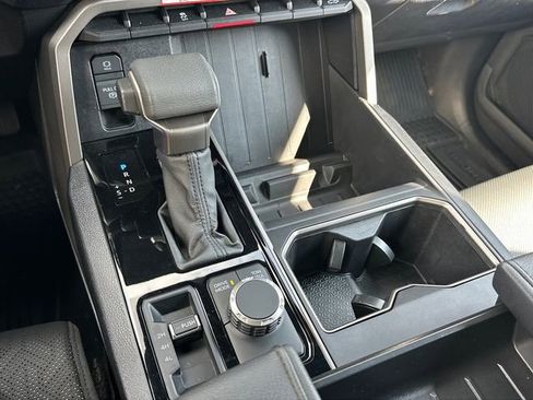Used 2025 Toyota Tundra SR5 w/ SR5 Premium Package AWD/4WD image 23