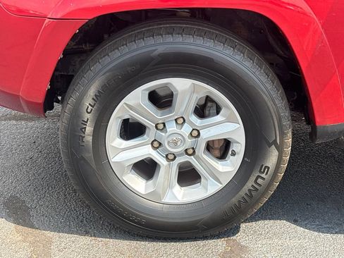 Used 2015 Toyota 4Runner SR5 RWD image 23