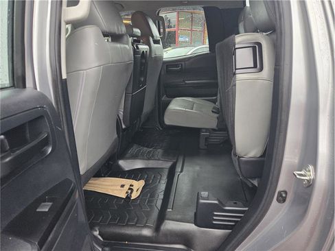 Used 2015 Toyota Tundra SR image 25