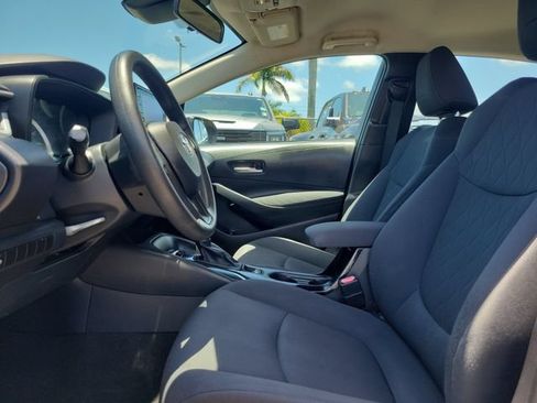 Used 2021 Toyota Corolla LE FWD image 18