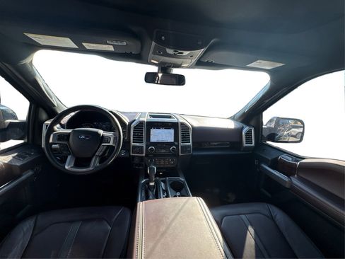 Used 2016 Ford F150 Platinum w/ Equipment Group 701A Luxury image 27