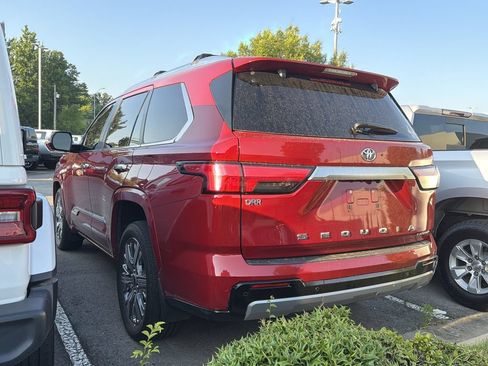 Used 2025 Toyota Sequoia Capstone AWD/4WD image 6