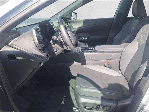 Used 2025 Lexus RX 350 F Sport w/ Convenience Package FWD image 8