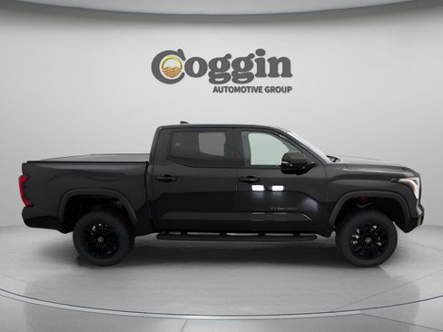 New 2026 Toyota Tundra Limited AWD/4WD image 25