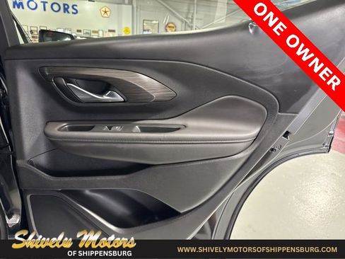 Used 2022 GMC Terrain SLT w/ Tech Package image 35
