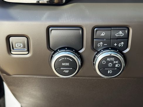 Used 2024 GMC Sierra 1500 Denali w/ Denali Reserve Package RWD image 25
