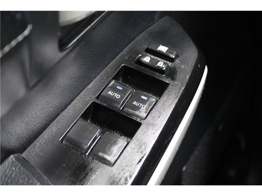 Used 2019 Toyota Tundra Limited w/ Limited Premium Package AWD/4WD image 13