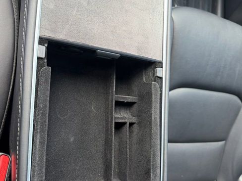 Used 2022 Tesla Model Y Performance image 26