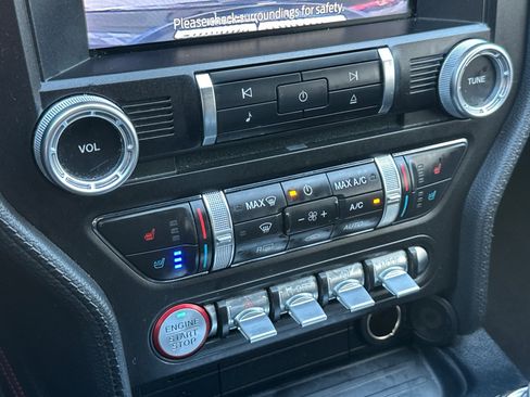 Used 2019 Ford Mustang GT Premium w/ Equipment Group 401A RWD image 30