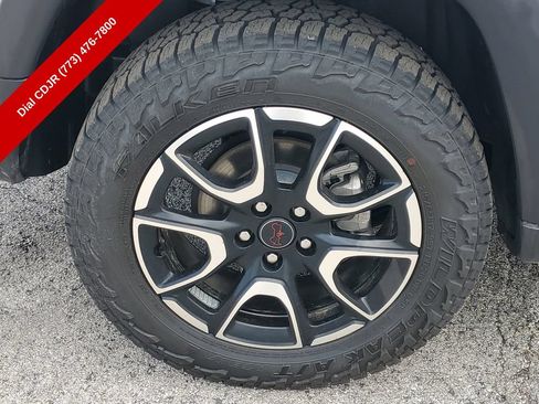 Used 2025 Jeep Compass Trailhawk w/ Trailhawk Convenience Group AWD/4WD image 5