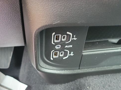 Used 2026 RAM 2500 Big Horn AWD/4WD image 20
