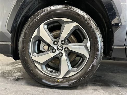 Used 2022 Toyota RAV4 SE w/ Carpet Mat Package (TMS) AWD/4WD image 7