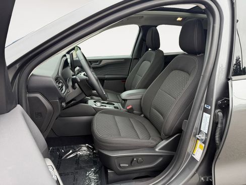 Used 2023 Ford Escape Active w/ Tech Pack #1 AWD/4WD image 7