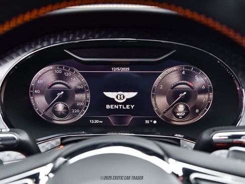 Used 2024 Bentley Flying Spur W12 image 19