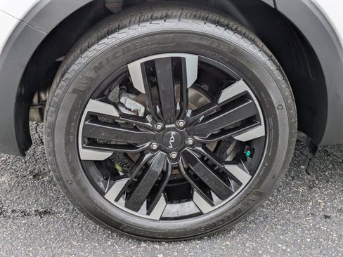 Certified 2023 Kia Telluride SX Prestige AWD/4WD image 8