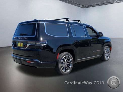 Used 2022 Jeep Grand Wagoneer Series III image 22