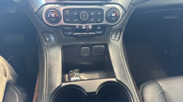 Used 2019 Chevrolet Suburban LT AWD/4WD image 12