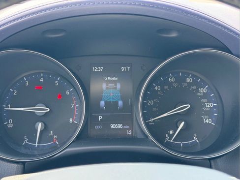 Used 2021 Toyota C-HR XLE FWD image 22