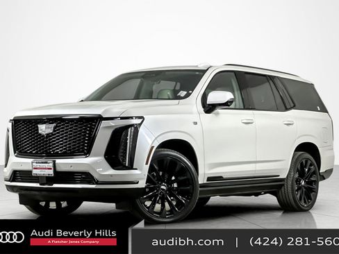 Used 2025 Cadillac Escalade Sport Platinum image 1