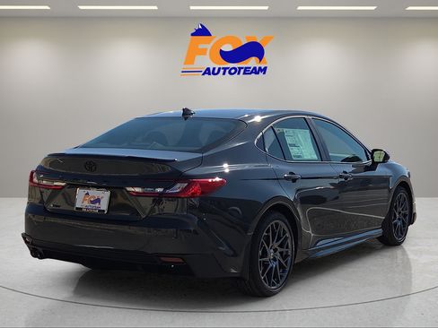 New 2026 Toyota Camry SE FWD image 4