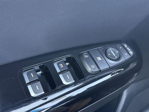 Used 2022 Kia Sportage Nightfall Edition w/ Nightfall Fwd Premium Package image 13