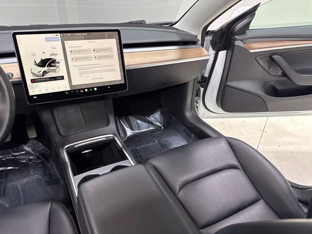 Used 2023 Tesla Model 3 Standard Range RWD image 19