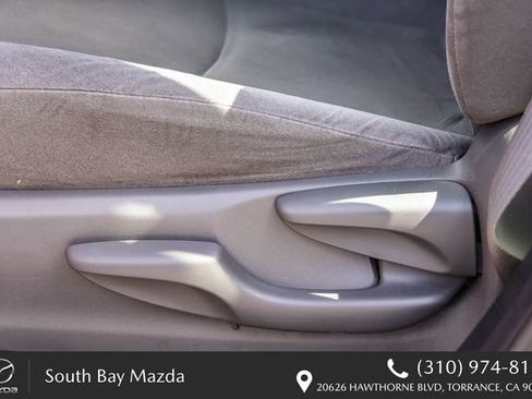 Used 2012 Toyota Prius Three w/ Preferred Accessory Pkg FWD image 22