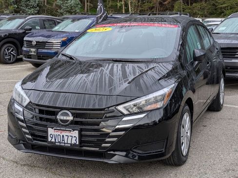 Certified 2025 Nissan Versa S w/ Trunk Package image 7