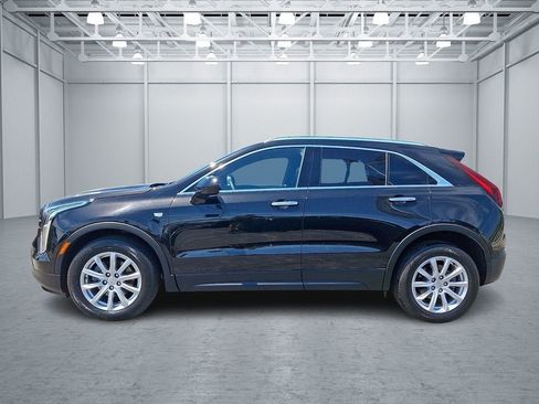 Certified 2023 Cadillac XT4 Luxury w/ Cold Weather Package AWD/4WD image 9