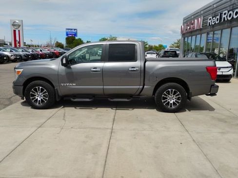 Used 2021 Nissan Titan SV w/ SV Convenience Package AWD/4WD image 8