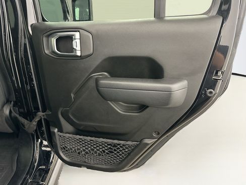 Used 2023 Jeep Wrangler Unlimited w/ 8.4" Radio Group AWD/4WD image 31