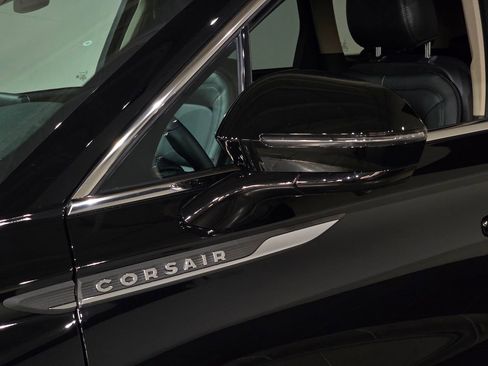 New 2026 Lincoln Corsair Premiere image 14