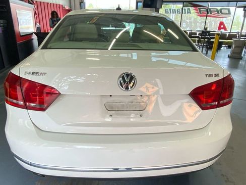 Used 2015 Volkswagen Passat 1.8T SE image 4