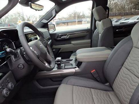 New 2026 Chevrolet Silverado 1500 ZR2 w/ Dark Appearance Package image 5