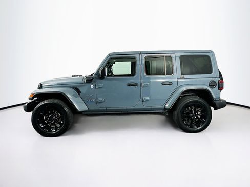 Used 2024 Jeep Wrangler Unlimited Sahara AWD/4WD image 4