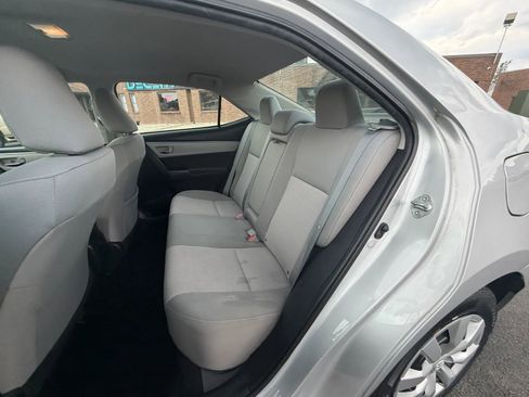Used 2015 Toyota Corolla LE FWD image 12