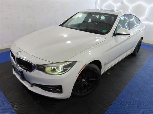 Used 2017 BMW 340i Gran Turismo xDrive image 4