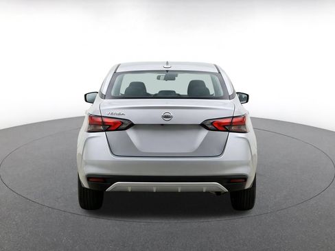 Used 2025 Nissan Versa SV FWD image 8