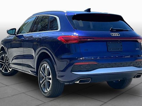 Used 2025 Audi Q5 Premium w/ Convenience Package AWD/4WD image 12